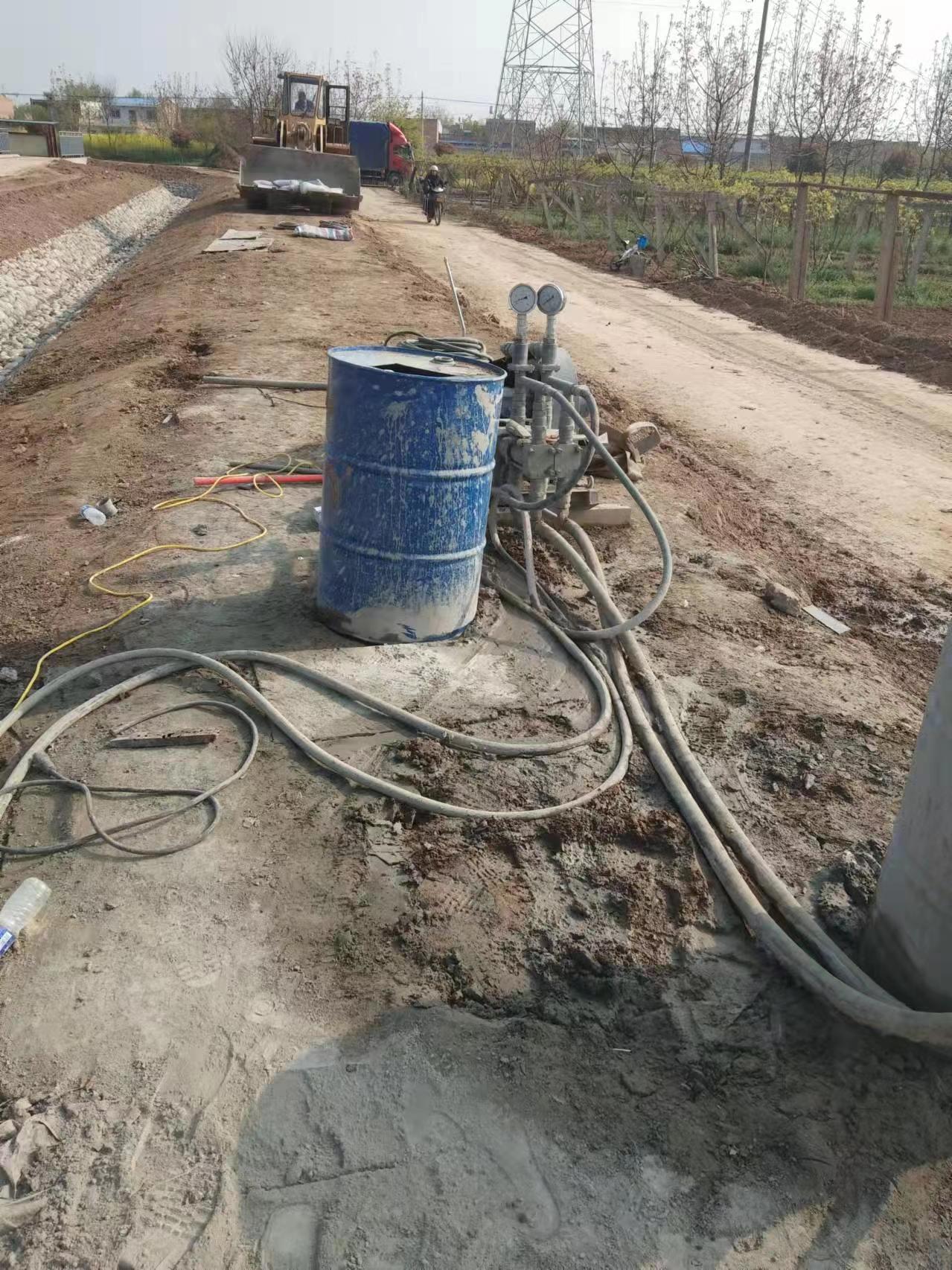 园林办事处顶管注浆