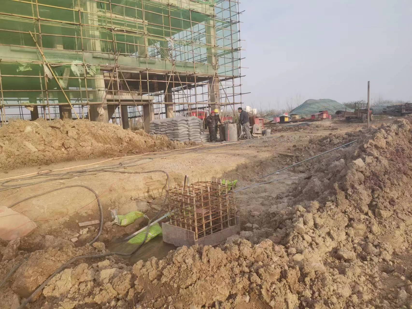 园林办事处当桥梁出现裂缝的时候应该及时加固修补